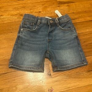 Zara Jean short 12-18 months